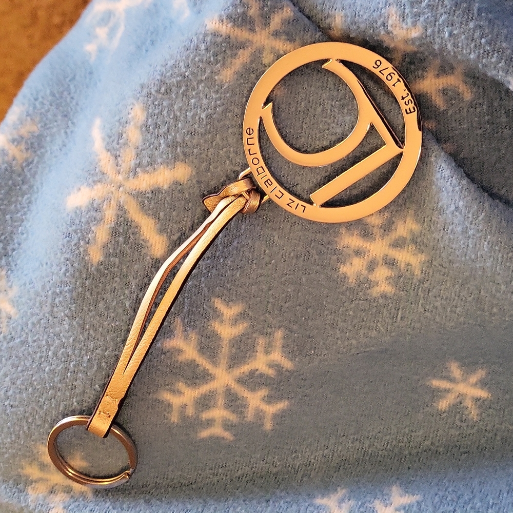 Liz Claiborne key chain ring